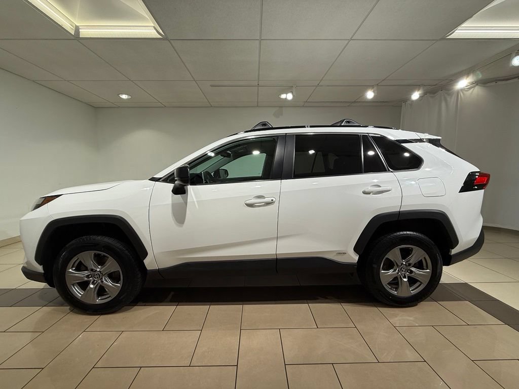 Certified 2024 Toyota RAV4 LE AWD/4WD image 2