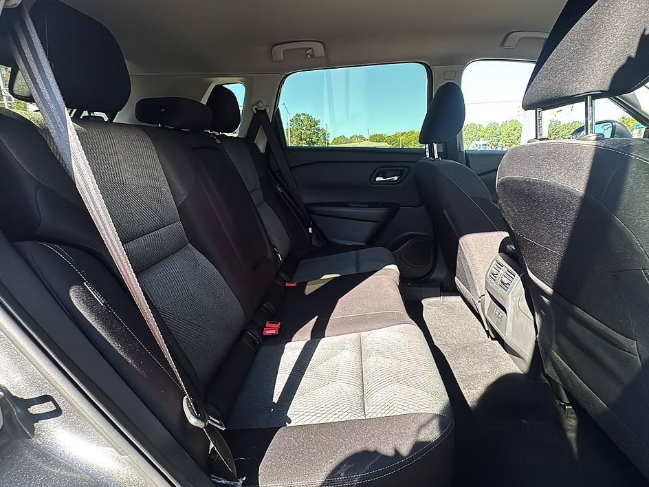 Certified 2025 Nissan Rogue SV AWD/4WD image 23