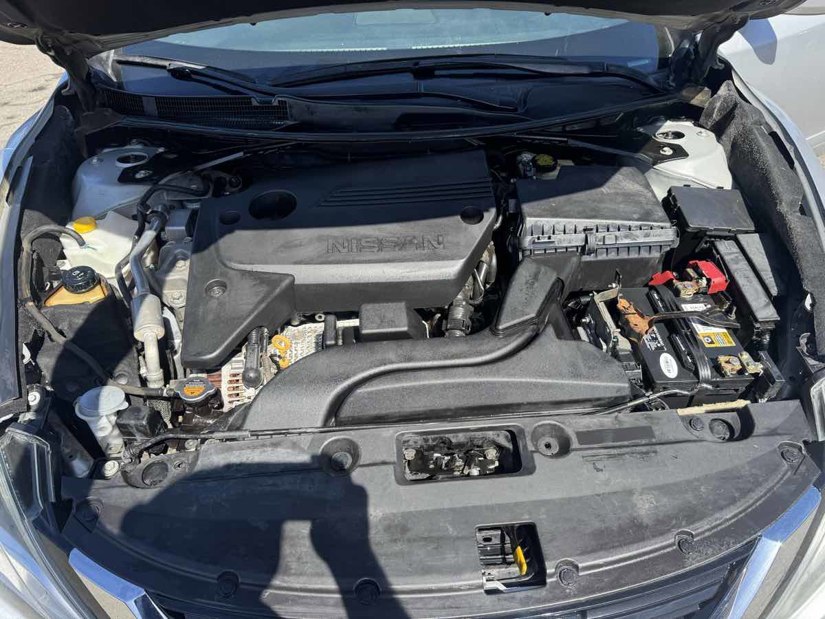 Used 2016 Nissan Altima 2.5 SR image 10
