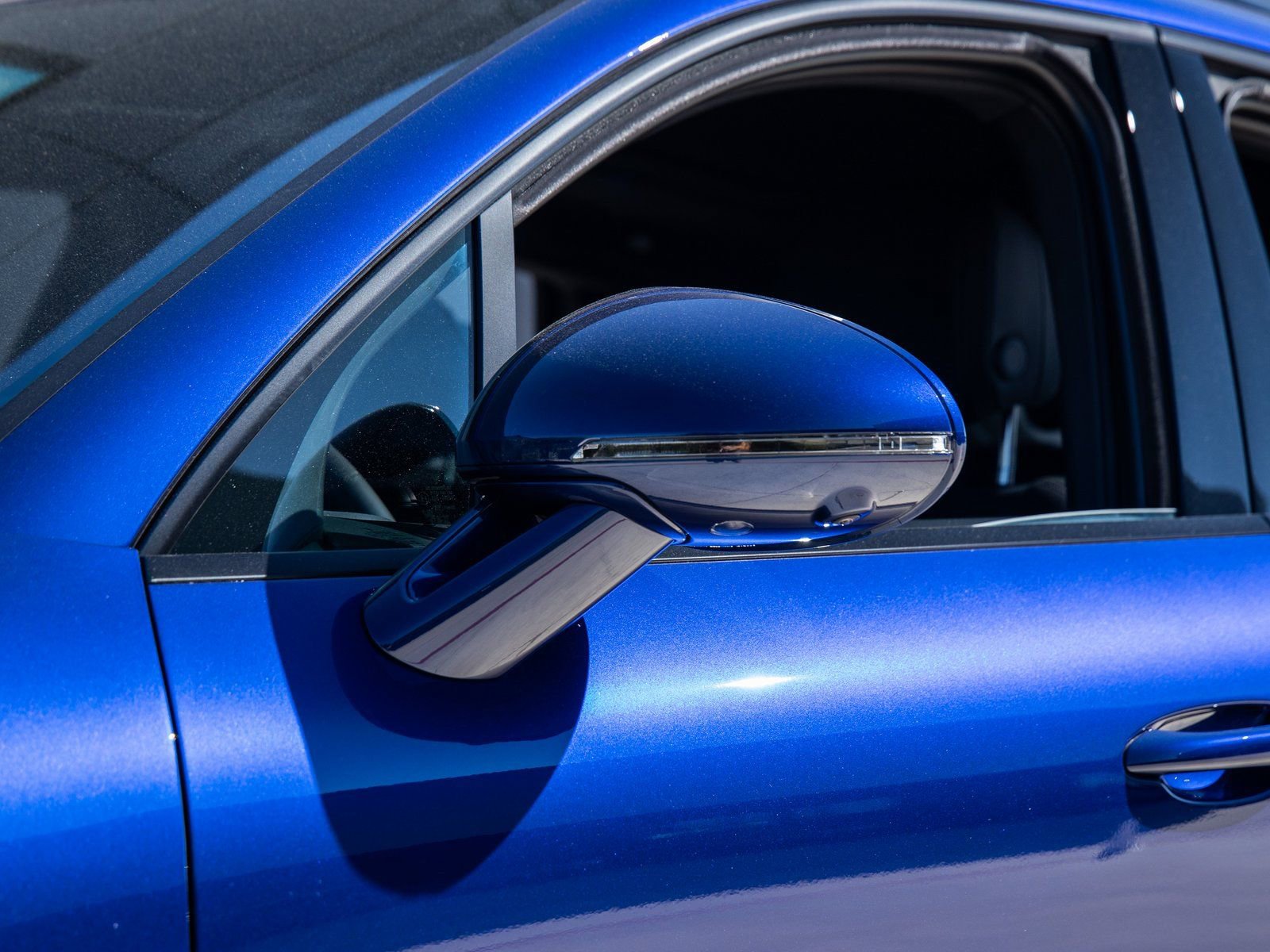 Certified 2026 Porsche Macan image 17