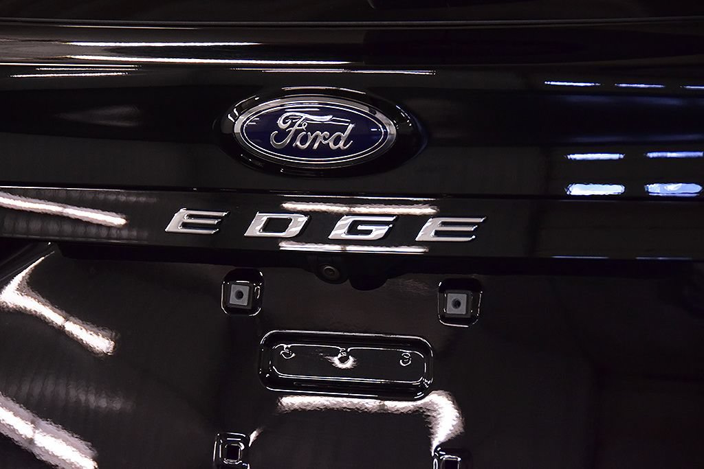 Used 2023 Ford Edge SEL w/ Convenience Package AWD/4WD image 12