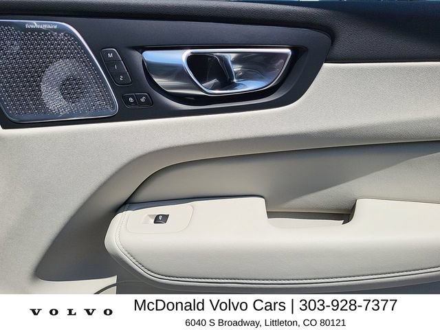 New 2026 Volvo XC60 B5 Ultra w/ Protection Package Premier AWD/4WD image 18