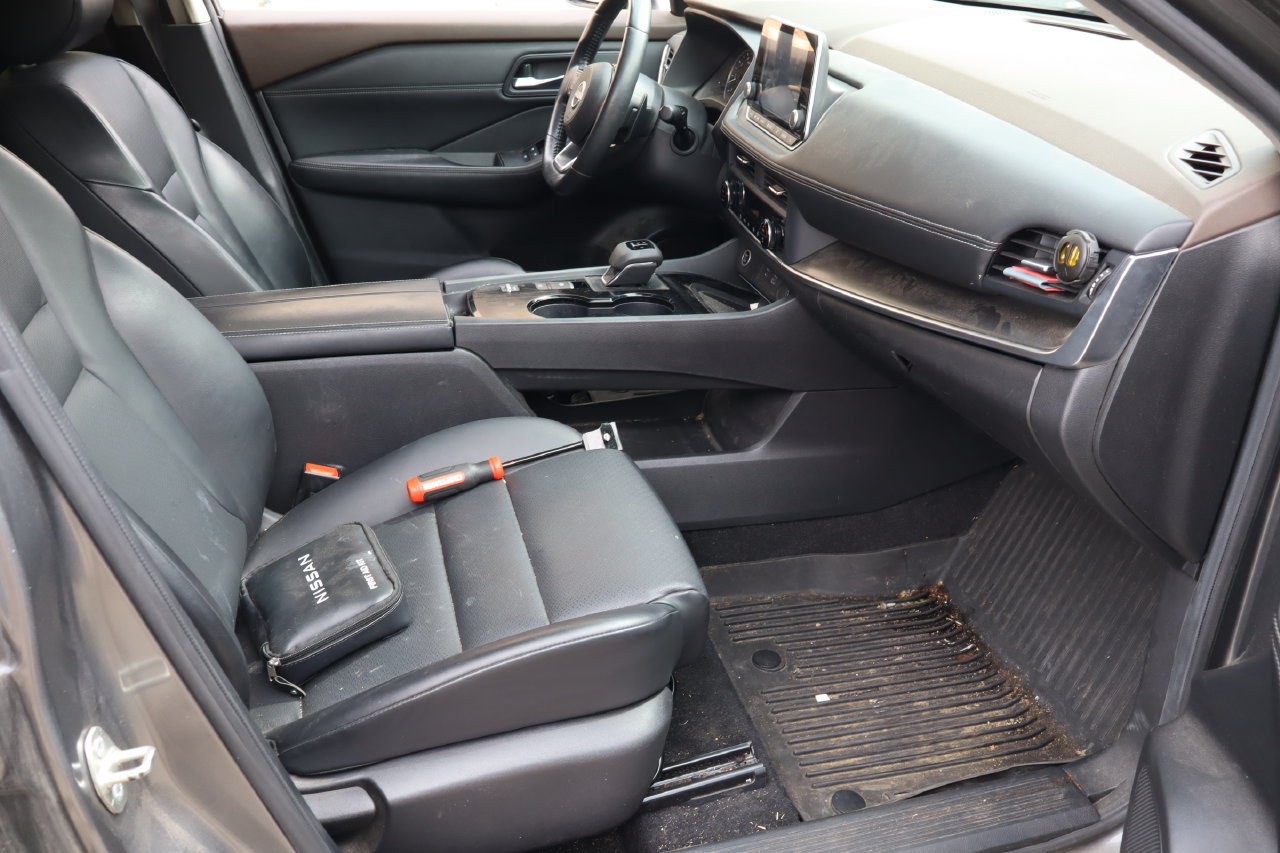 Certified 2023 Nissan Rogue SV w/ SV Premium B Package FWD image 16