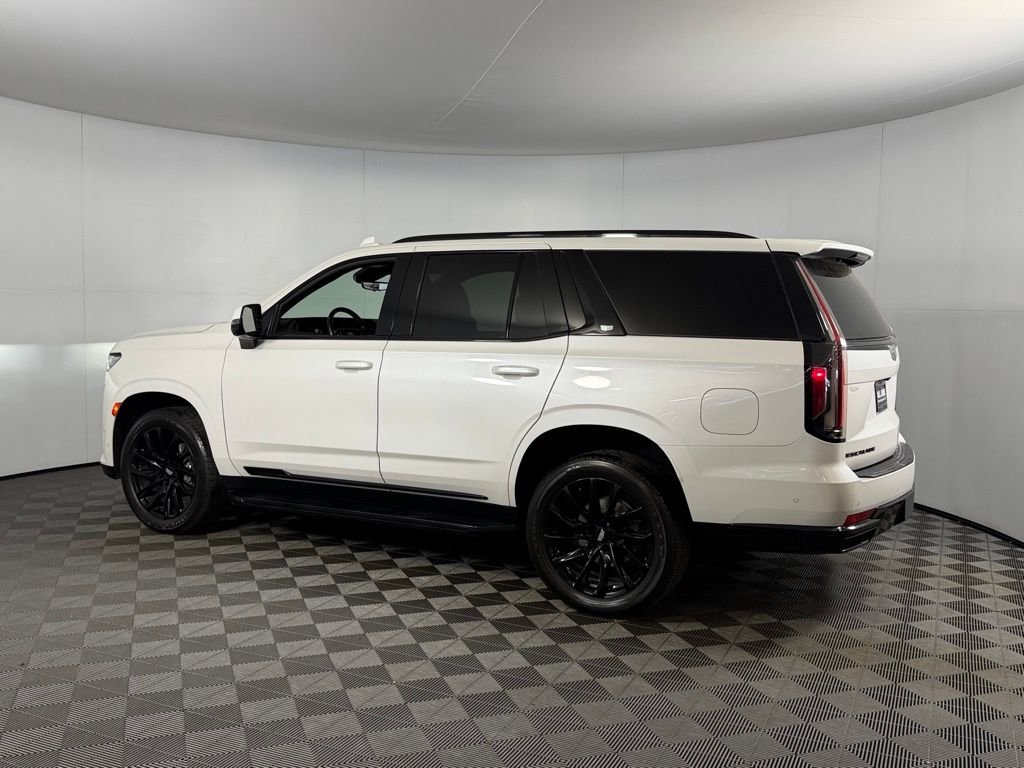 Used 2021 Cadillac Escalade Sport w/ LPO, ONYX Package image 8