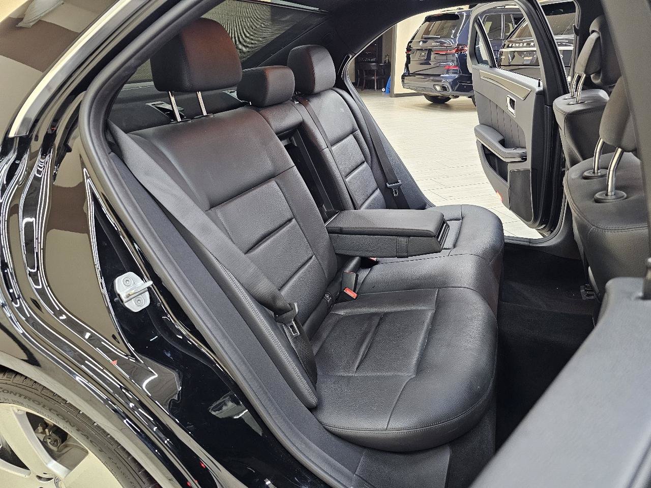 Used 2011 Mercedes-Benz E 350 Sedan w/ Premium 2 Pkg image 23