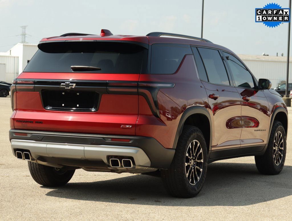 Used 2024 Chevrolet Traverse Z71 image 7