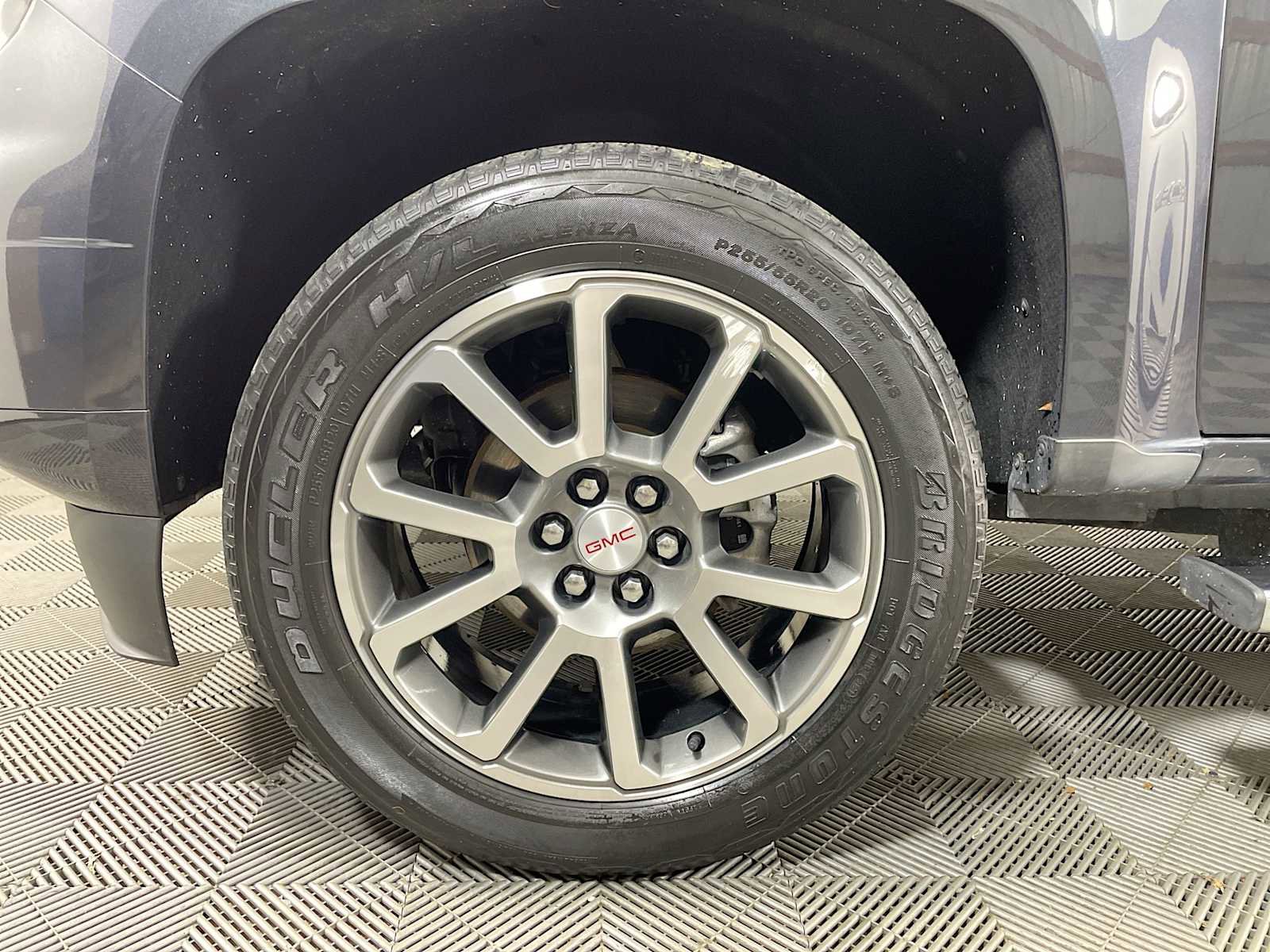 Used 2021 GMC Canyon Denali image 29