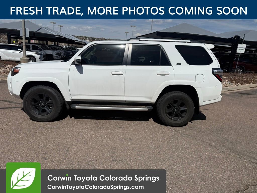 Used 2022 Toyota 4Runner SR5 Premium AWD/4WD image 5