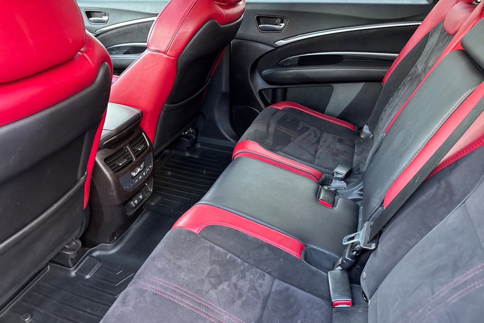 Used 2019 Acura MDX A-Spec image 12