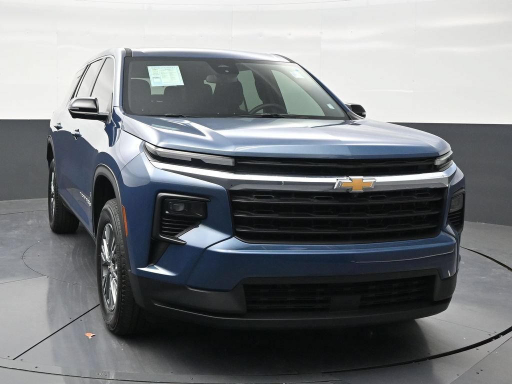 Used 2024 Chevrolet Traverse LS FWD image 7