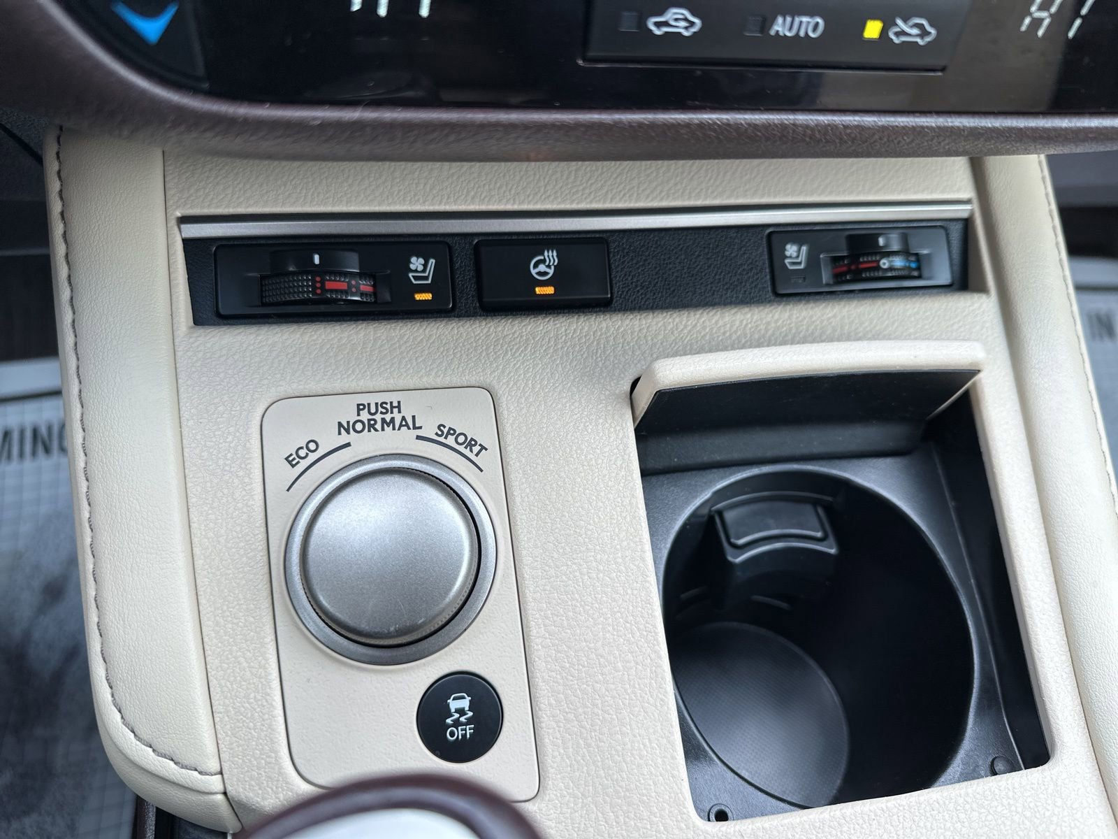 Used 2018 Lexus ES 350 w/ Navigation System Package image 65