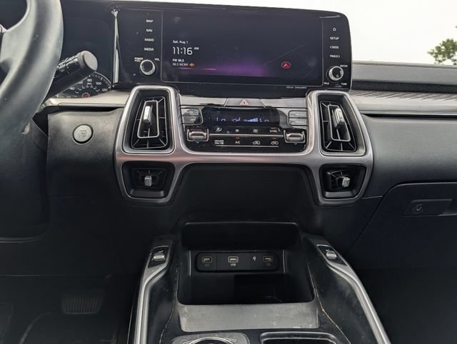 Used 2023 Kia Sorento EX AWD/4WD image 18