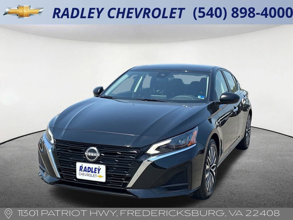 Used 2025 Nissan Altima 2.5 SV