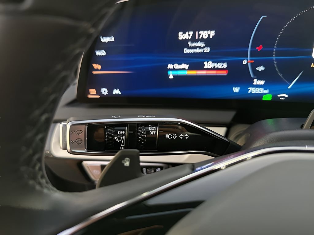 Certified 2025 Cadillac Optiq Sport 2 w/ LPO, Floor Liner Package image 25