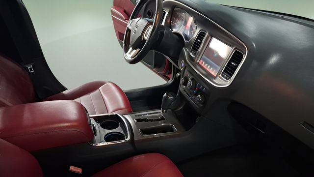 Used 2011 Dodge Charger R/T RWD image 12