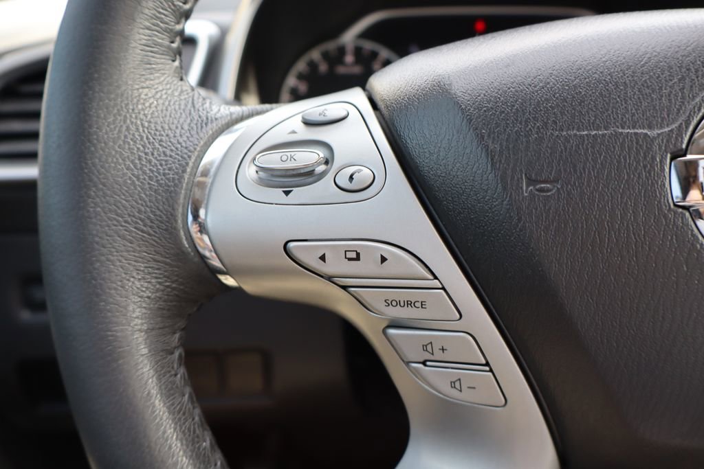 Used 2017 Nissan Murano SV w/ Premium Plus Package image 15