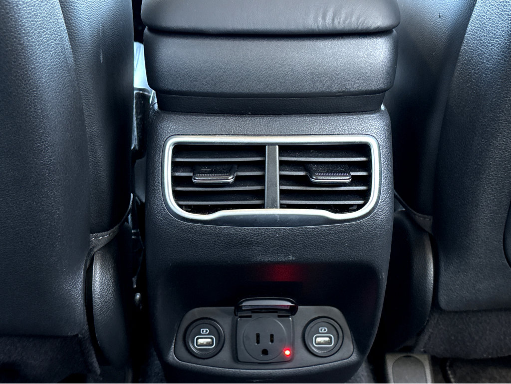 Used 2022 Hyundai Santa Fe Limited image 22