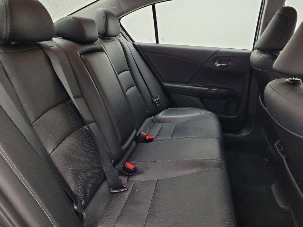 Used 2017 Honda Accord EX-L image 19