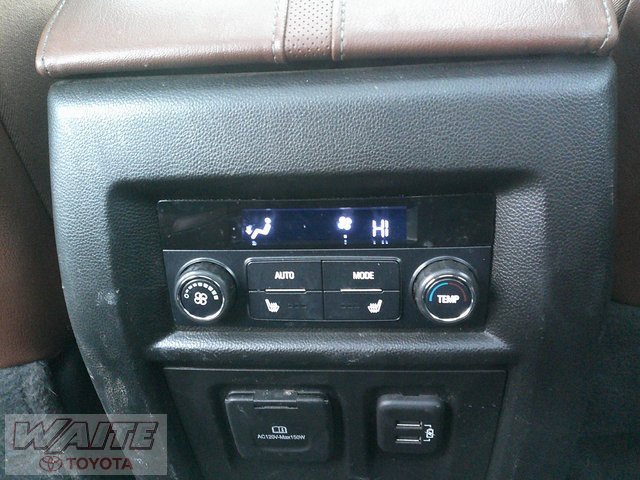 Used 2020 Chevrolet Traverse High Country image 29