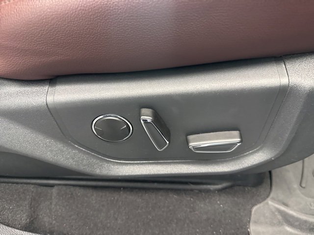 Used 2024 Ford Expedition Max Limited image 16