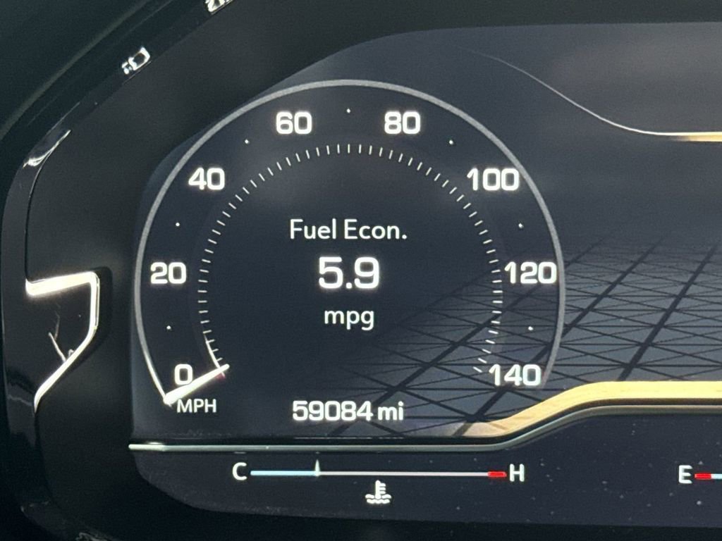 Certified 2022 GMC Yukon XL Denali w/ Denali Premium Package image 12