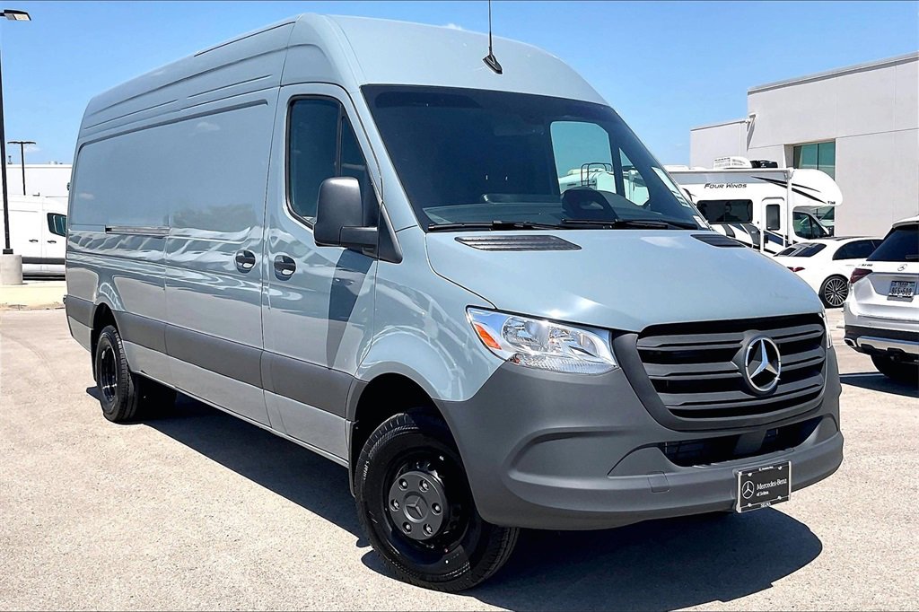 New 2025 Mercedes-Benz Sprinter 3500