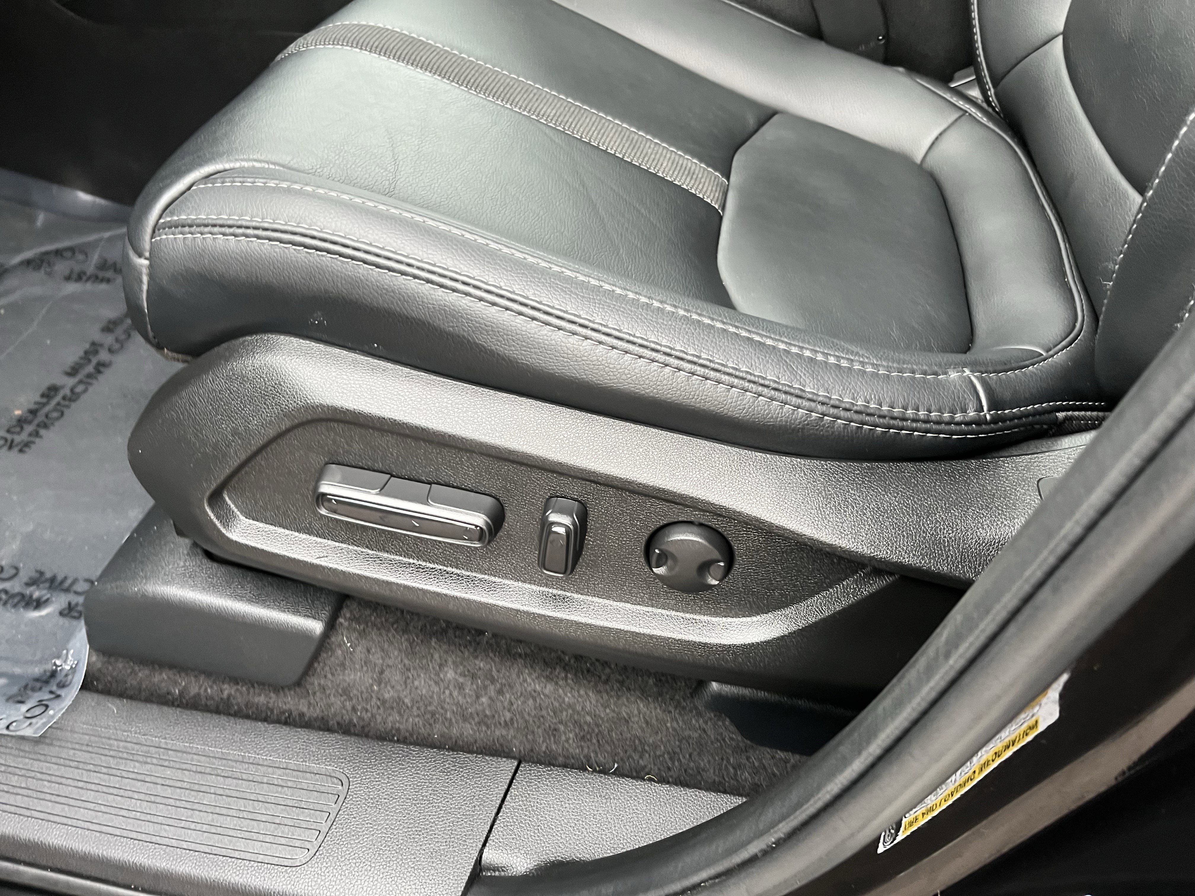 Certified 2023 Honda Pilot Touring image 16