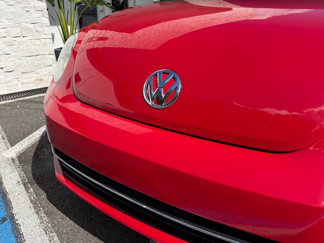 Used 2012 Volkswagen Beetle Turbo FWD image 5