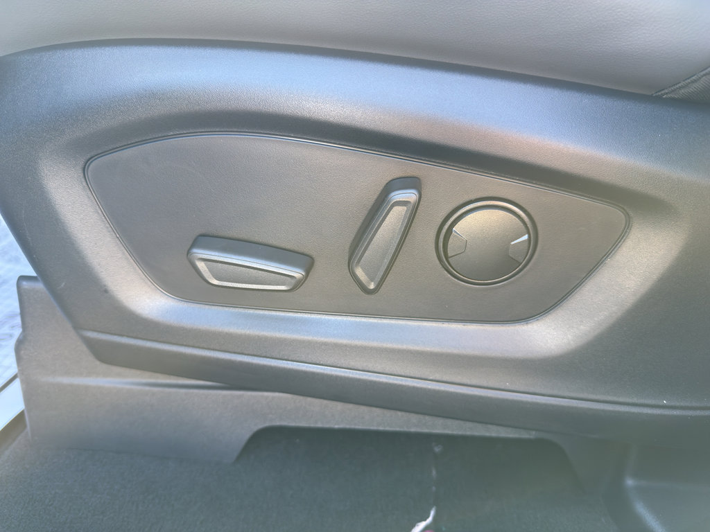 New 2026 Ford Explorer Active w/ Active Comfort Package image 20