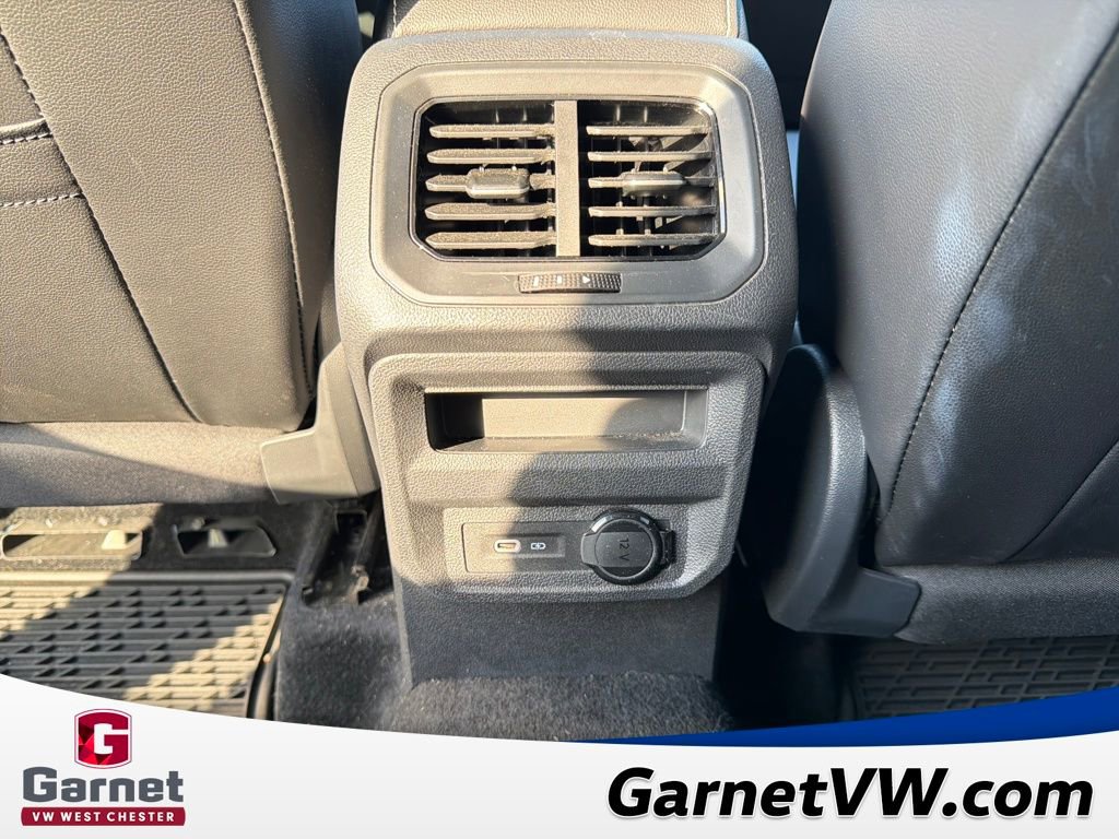 Certified 2024 Volkswagen Tiguan SE w/ Panoramic Sunroof Package image 25