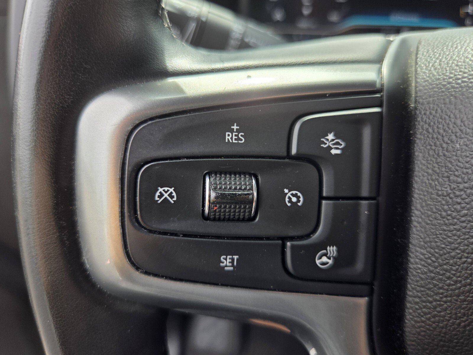Certified 2023 Chevrolet Suburban Premier AWD/4WD image 22