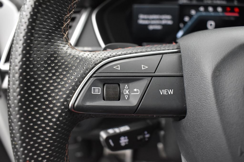 Used 2023 Audi SQ5 Premium Plus w/ Premium Plus Package AWD/4WD image 6
