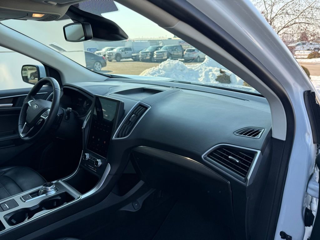 Used 2022 Ford Edge SEL w/ Convenience Package image 26