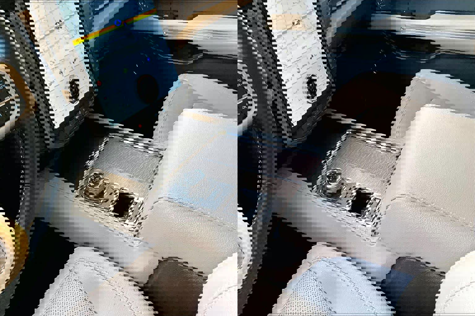 Used 2023 Ford Expedition Limited image 16