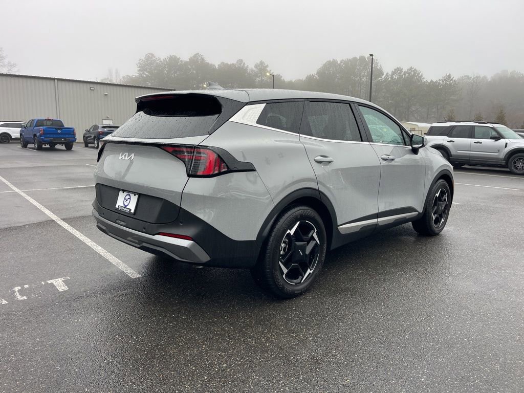 Certified 2026 Kia Sportage EX FWD image 5