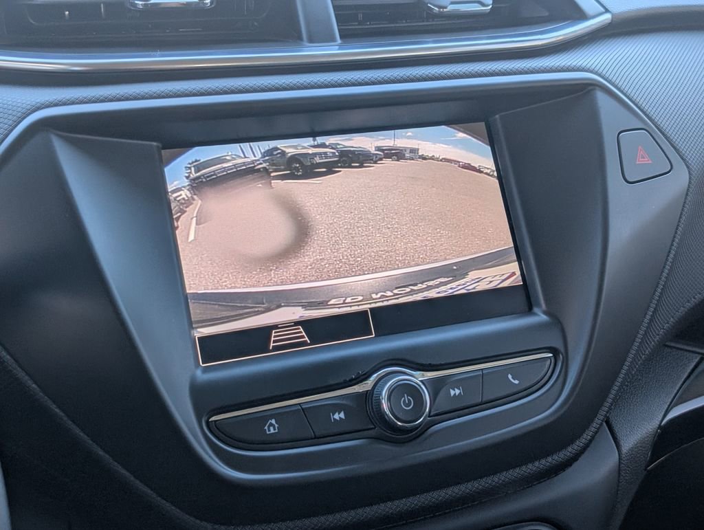 Used 2023 Chevrolet TrailBlazer LT FWD image 19