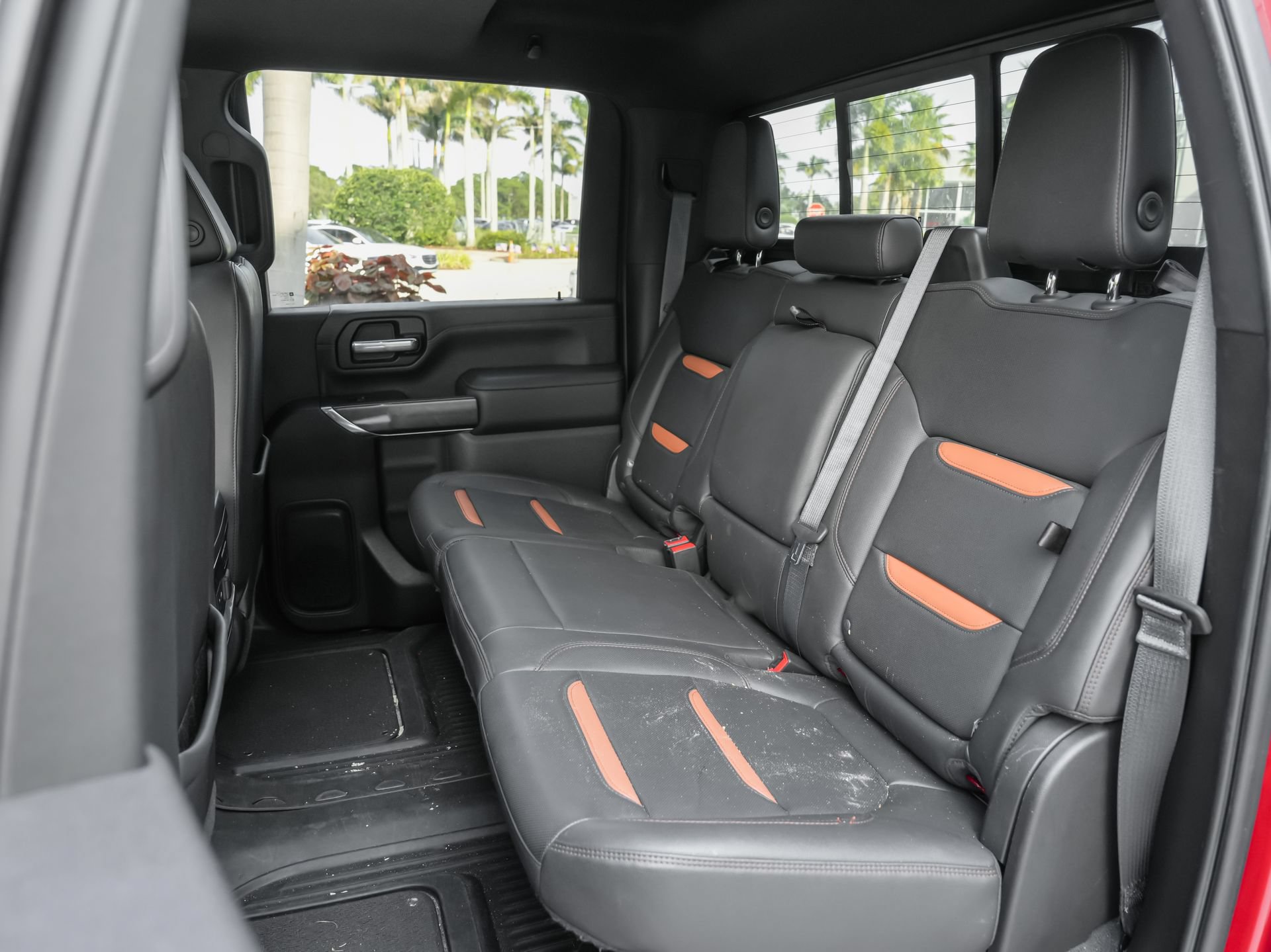 Used 2021 GMC Sierra 2500 AT4 w/ AT4 Premium Plus Package AWD/4WD image 19