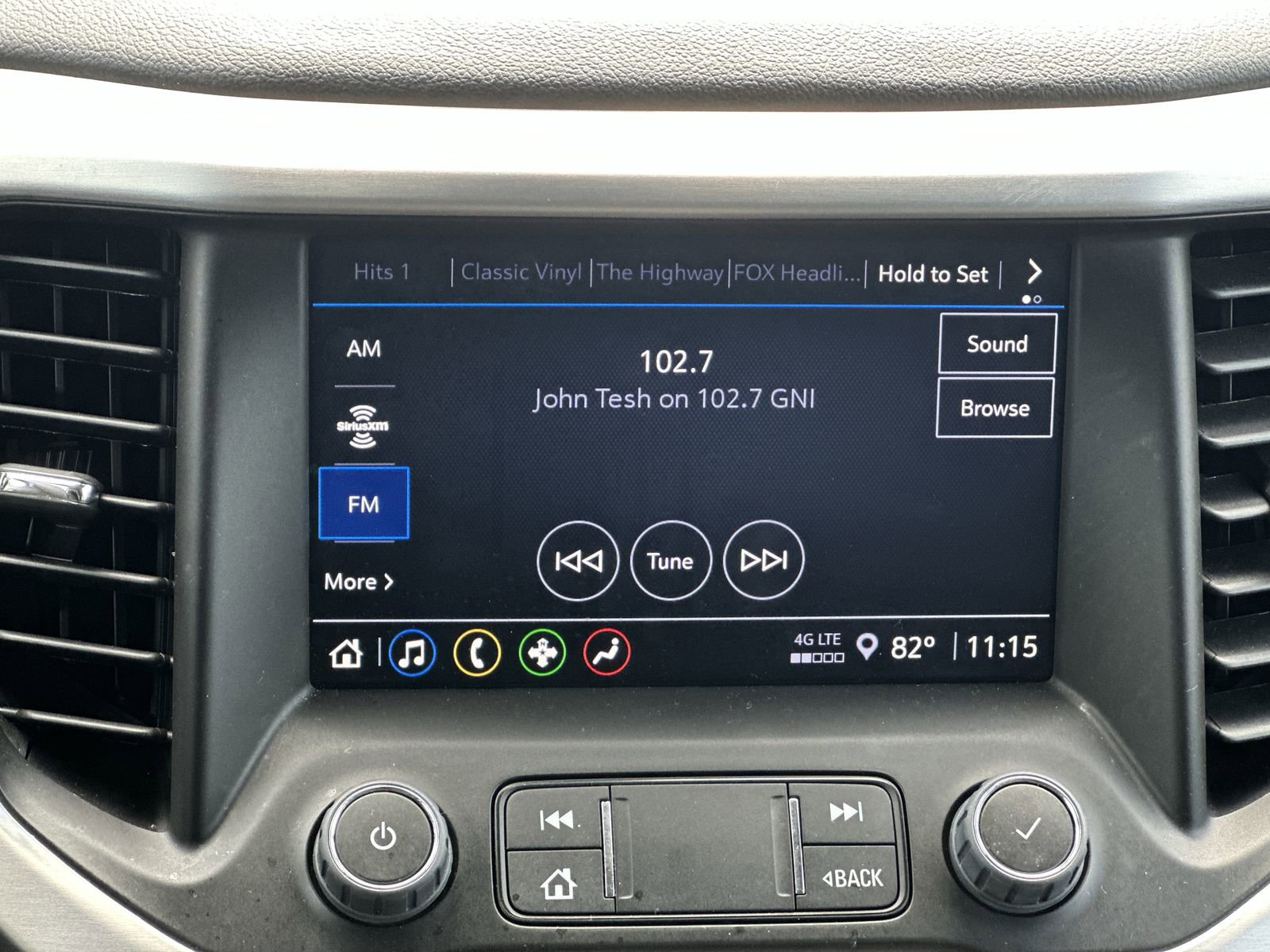 Used 2023 GMC Acadia SLE w/ Driver Convenience Package AWD/4WD image 26