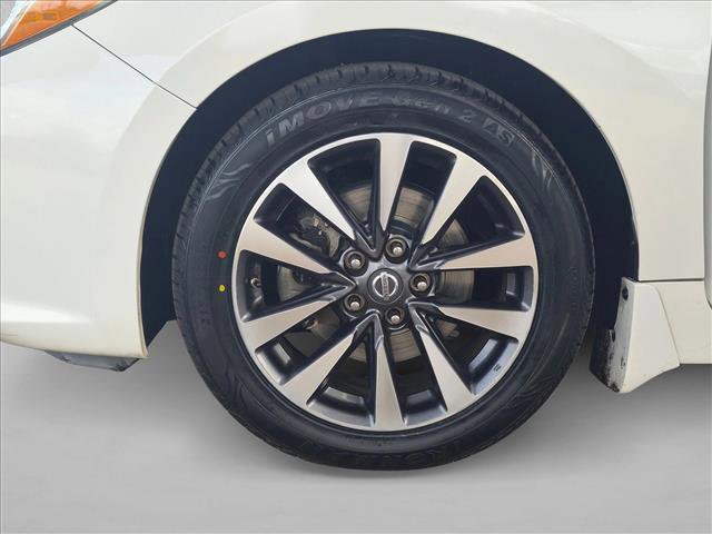 Used 2016 Nissan Altima 2.5 SL w/ 2.5 Technology Package image 25