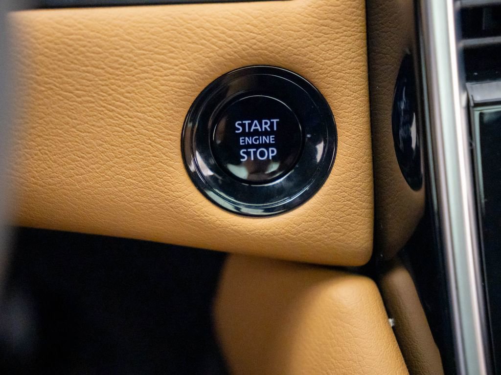 Used 2025 Nissan Armada Platinum Reserve w/ Convenience Package image 29