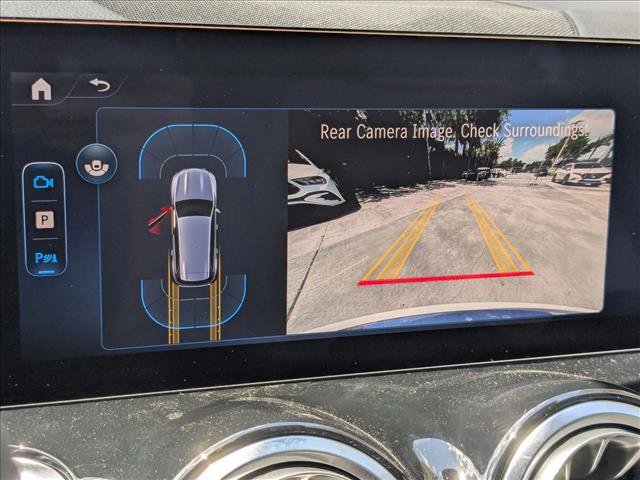 Used 2025 Mercedes-Benz GLB 250 image 12