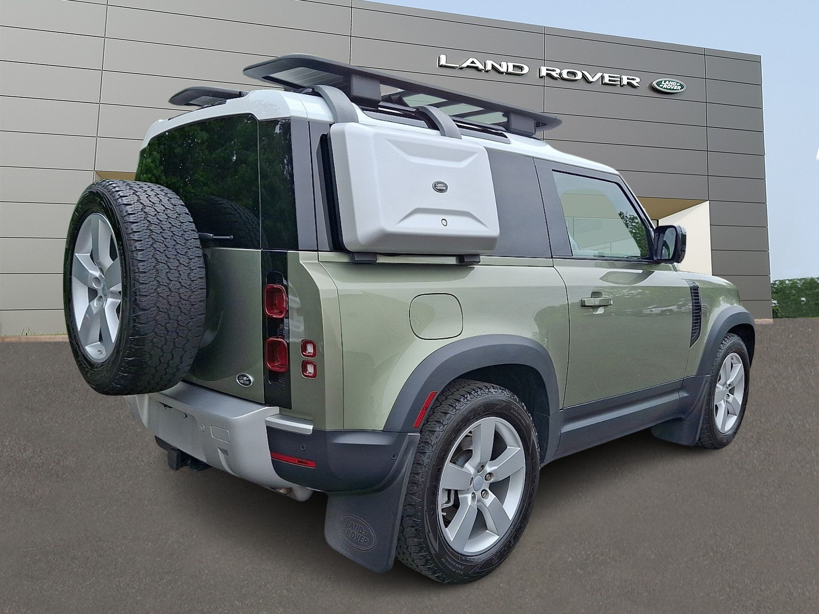 Used 2021 Land Rover Defender 90 First Edition AWD/4WD image 2