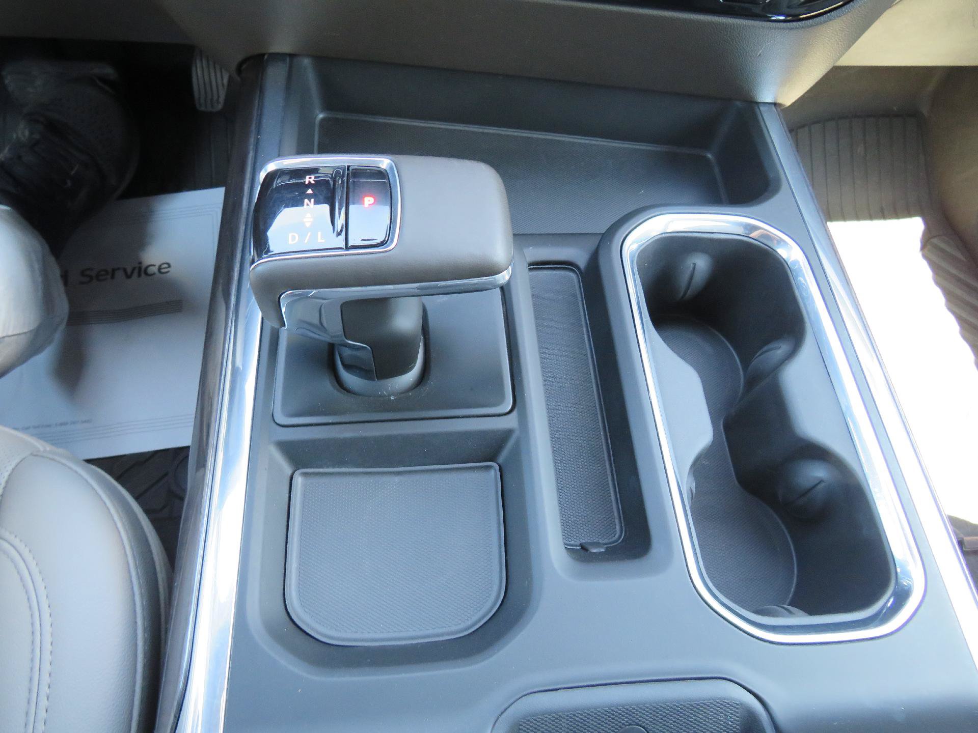 Used 2024 Chevrolet Silverado 1500 LTZ AWD/4WD image 5