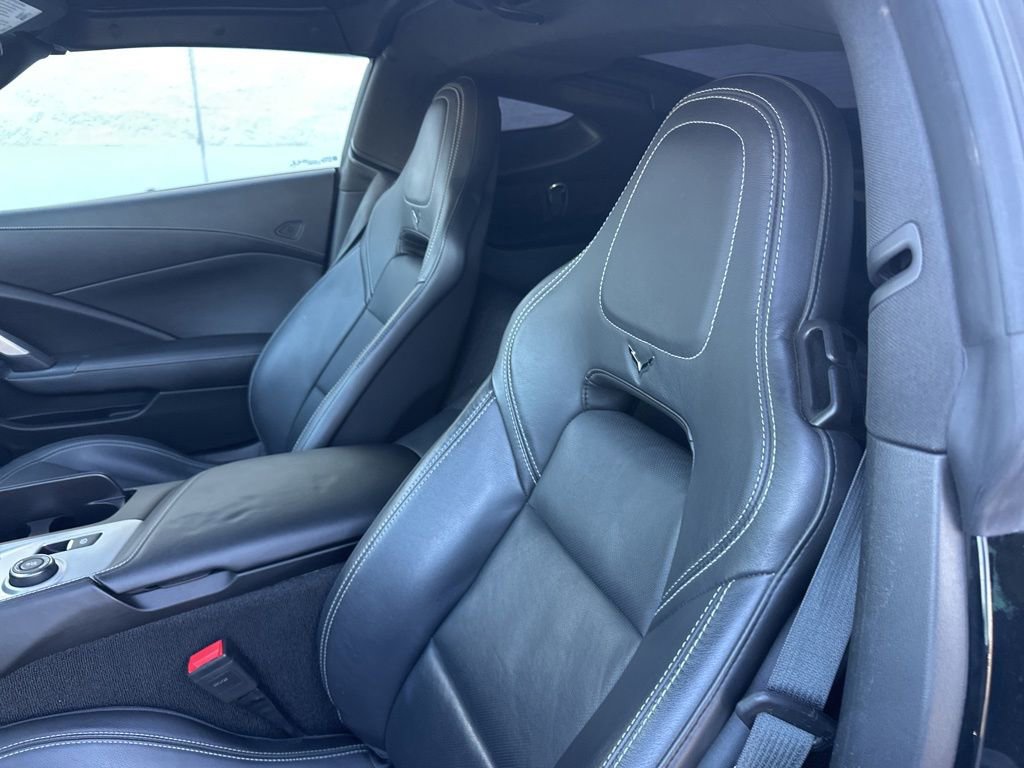 Used 2018 Chevrolet Corvette Z06 RWD image 9