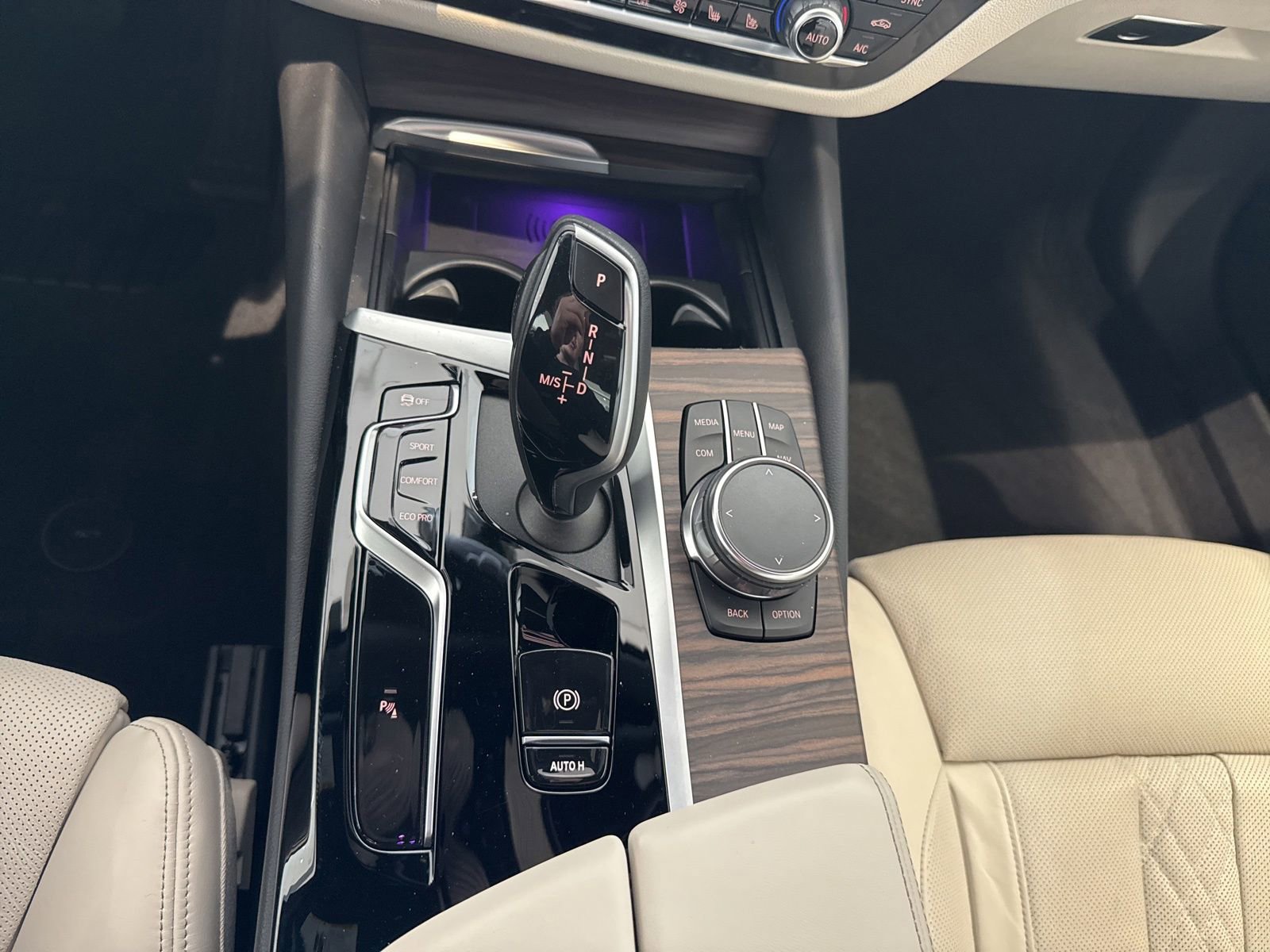 Used 2023 BMW 540i xDrive w/ Premium Package AWD/4WD image 22