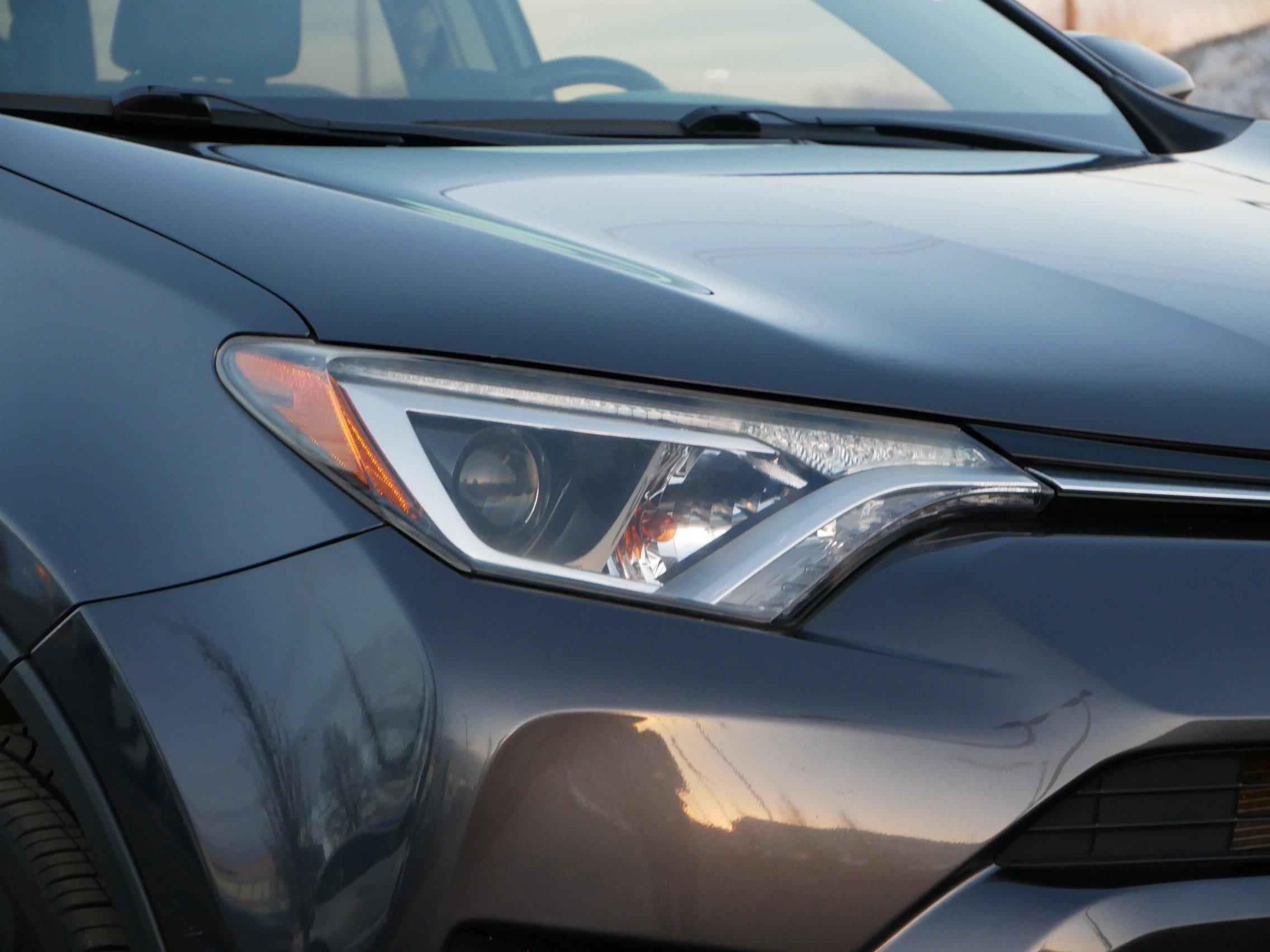 Used 2018 Toyota RAV4 LE w/ All Weather Liner Package image 16