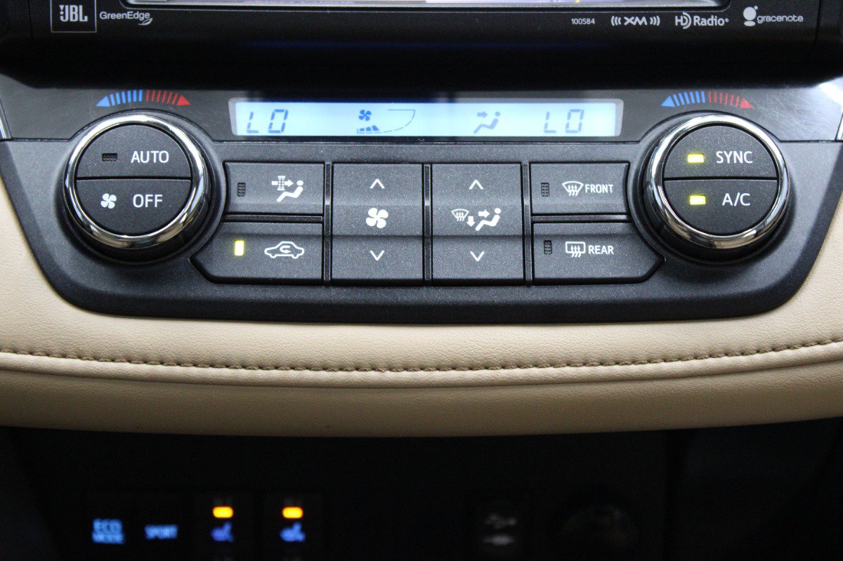 Used 2016 Toyota RAV4 Limited w/ Advanced Technology Package AWD/4WD image 33