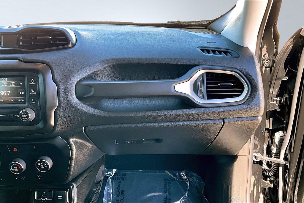 Used 2020 Jeep Renegade Sport image 17