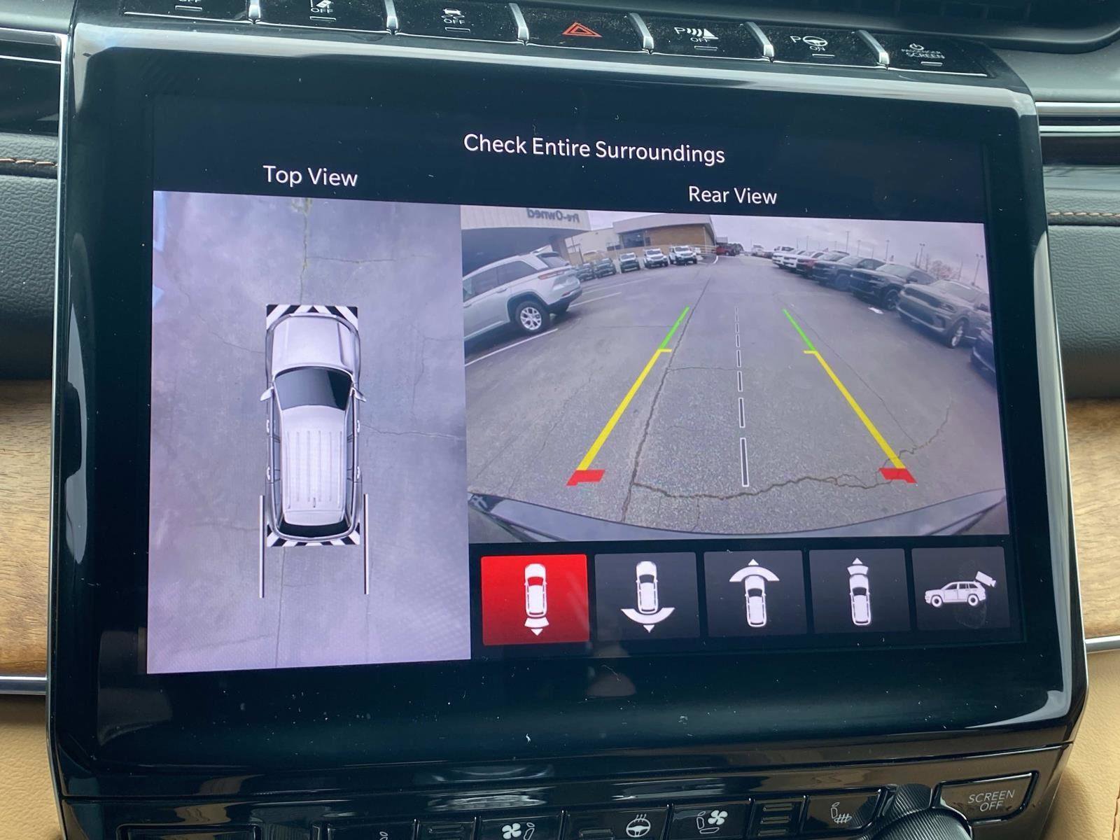 Certified 2025 Jeep Grand Cherokee Summit image 32