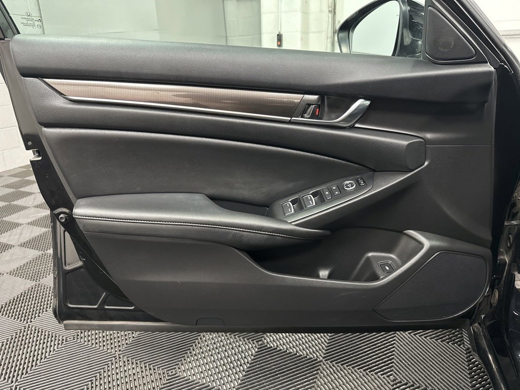 Used 2020 Honda Accord Sport image 17